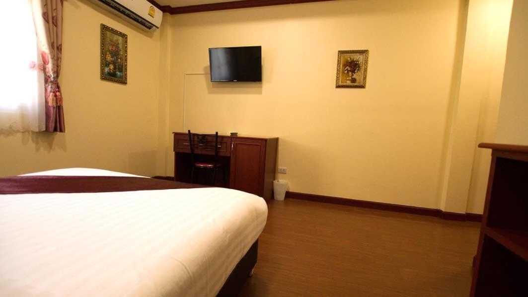 Bluebird Inn Pattaya Esterno foto