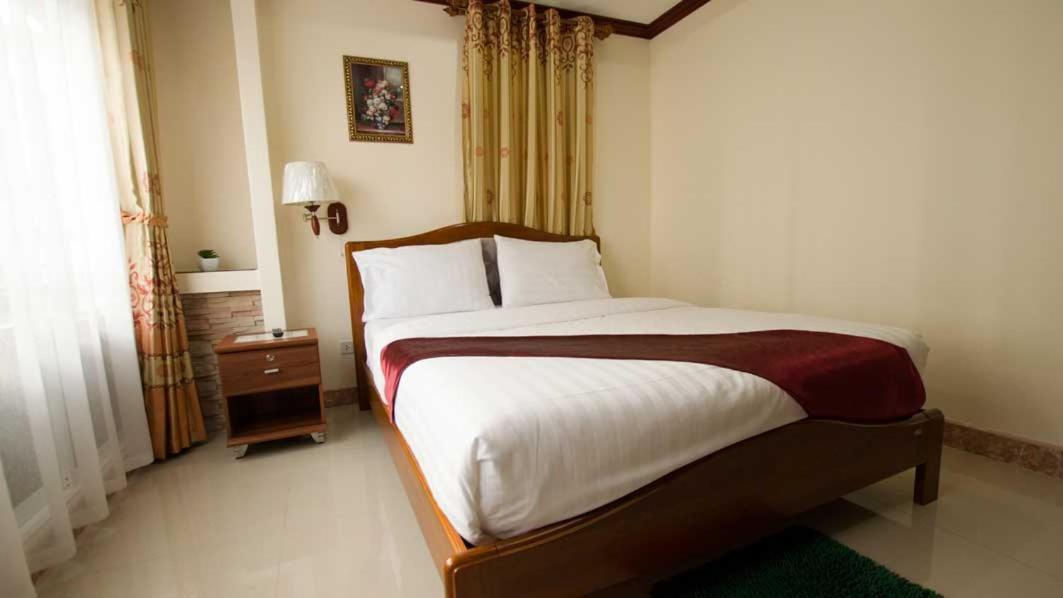 Bluebird Inn Pattaya Esterno foto