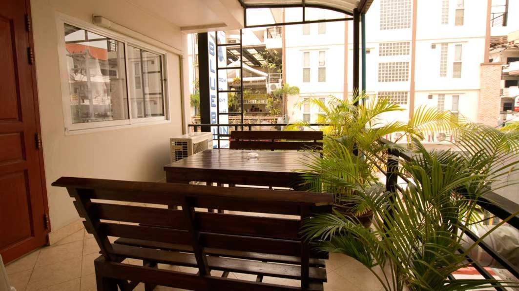 Bluebird Inn Pattaya Esterno foto