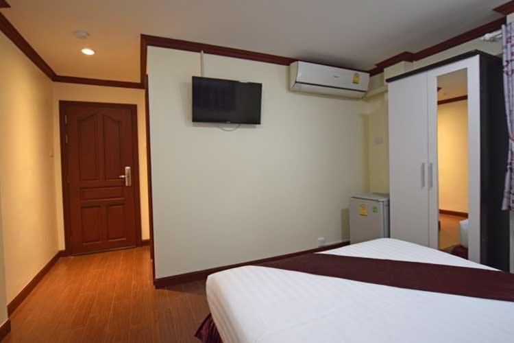 Bluebird Inn Pattaya Esterno foto